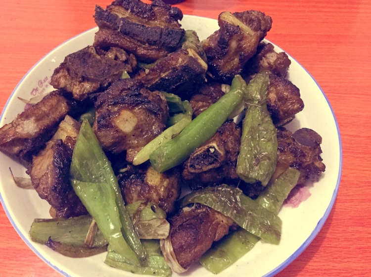 双椒煎排骨
