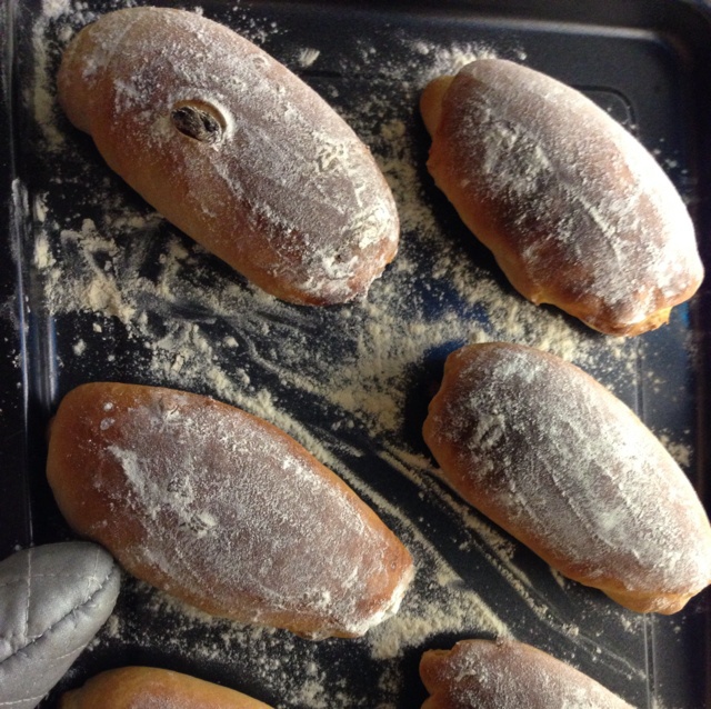 全麦葡萄干面包