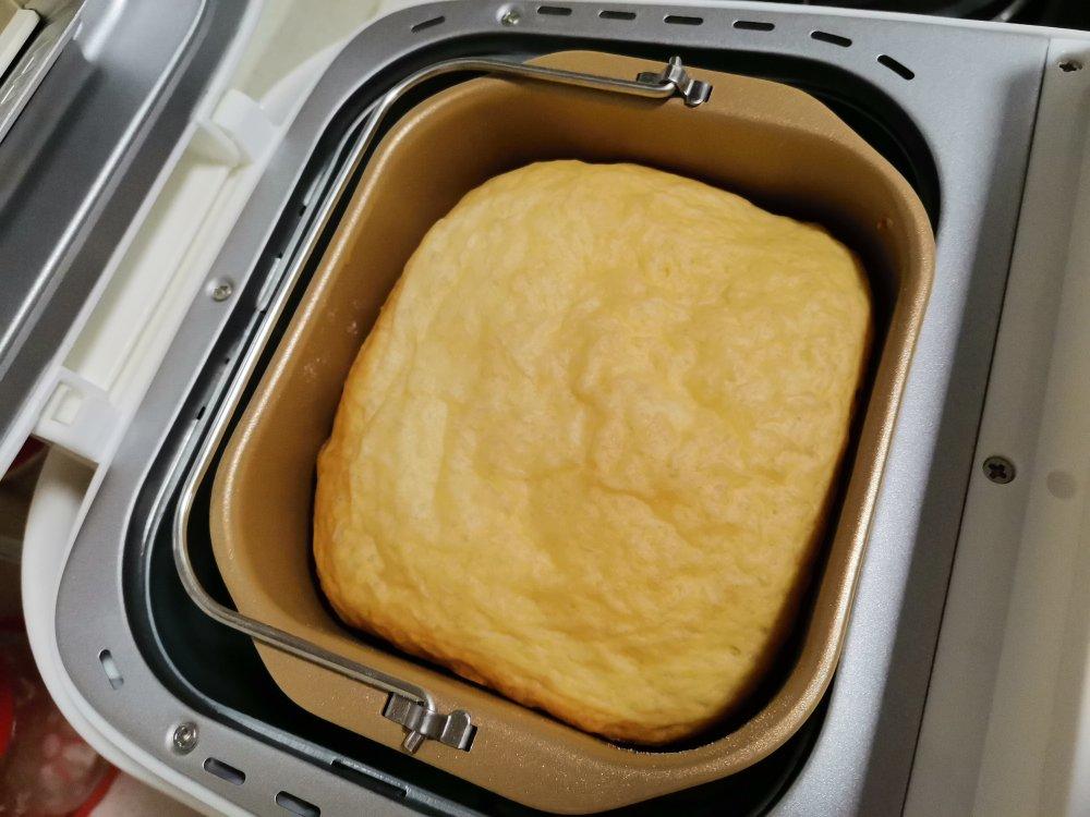 自己做的牛奶吐司面包，一直想买的面包机(柏翠PE8500)