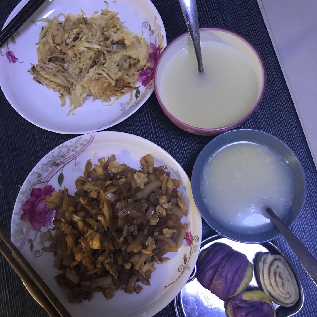茭白丝炒蛋