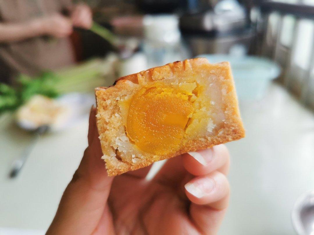 【曼食慢语】蛋黄莲蓉月饼