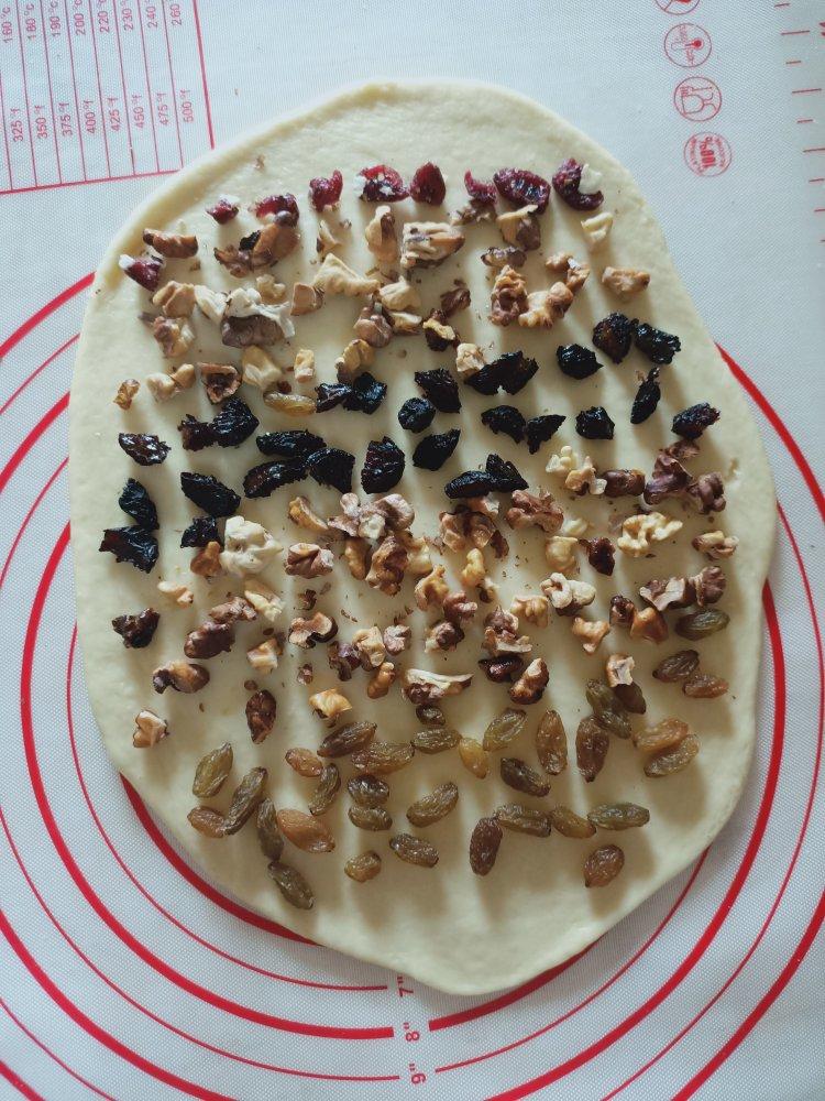 美味坚果面包（大列巴）