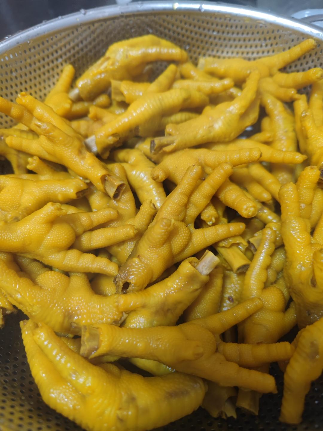 下酒菜—盐焗鸡爪