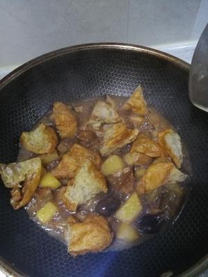 万物皆可烧之土豆香菇面筋烧牛筋的做法 步骤6