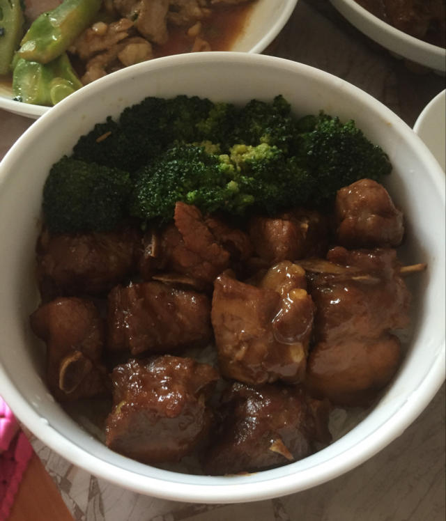 红烧排骨