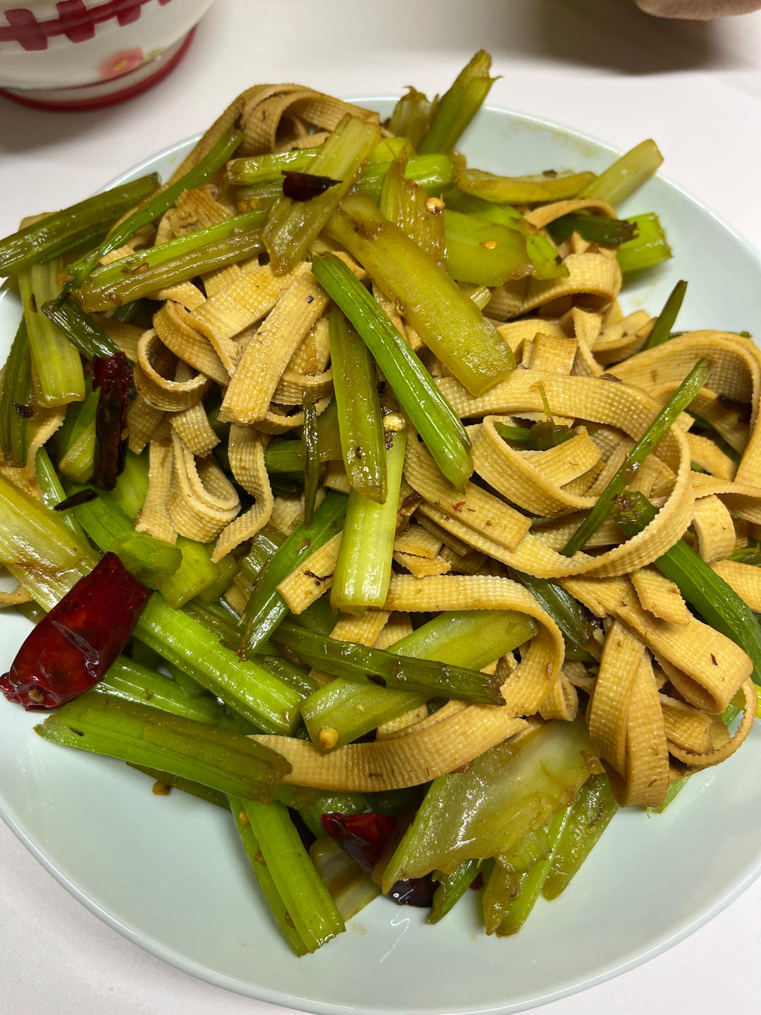 家常芹菜炒豆皮