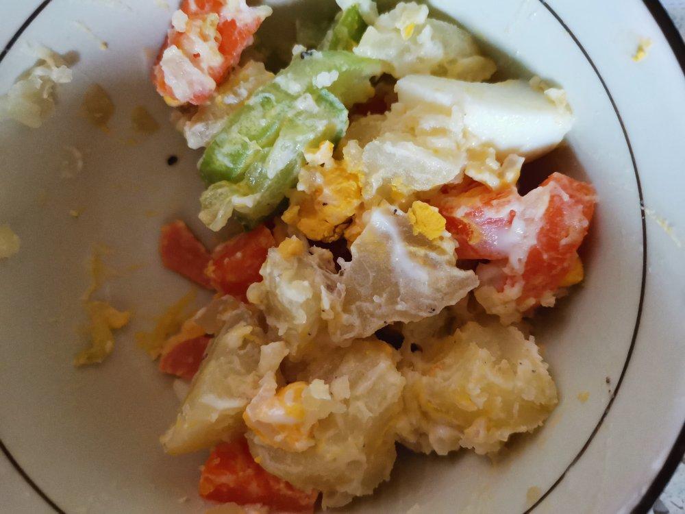 简单朴素的土豆沙拉