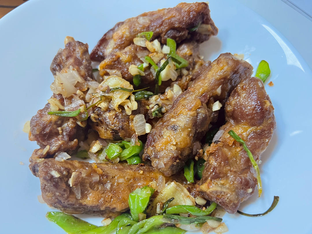 家庭版蒜香排骨
