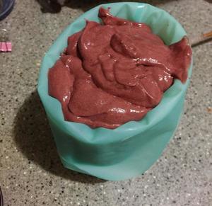 传统红丝绒杯子蛋糕（极软无泡打粉）Red velvet cupcake的做法 步骤11