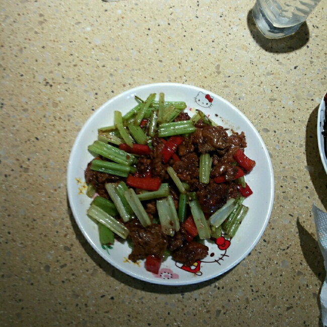 芹菜肉丝