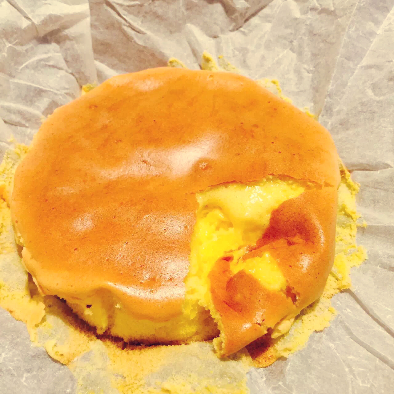 很酣的凹蛋糕~~（半熟蜂蜜蛋糕）