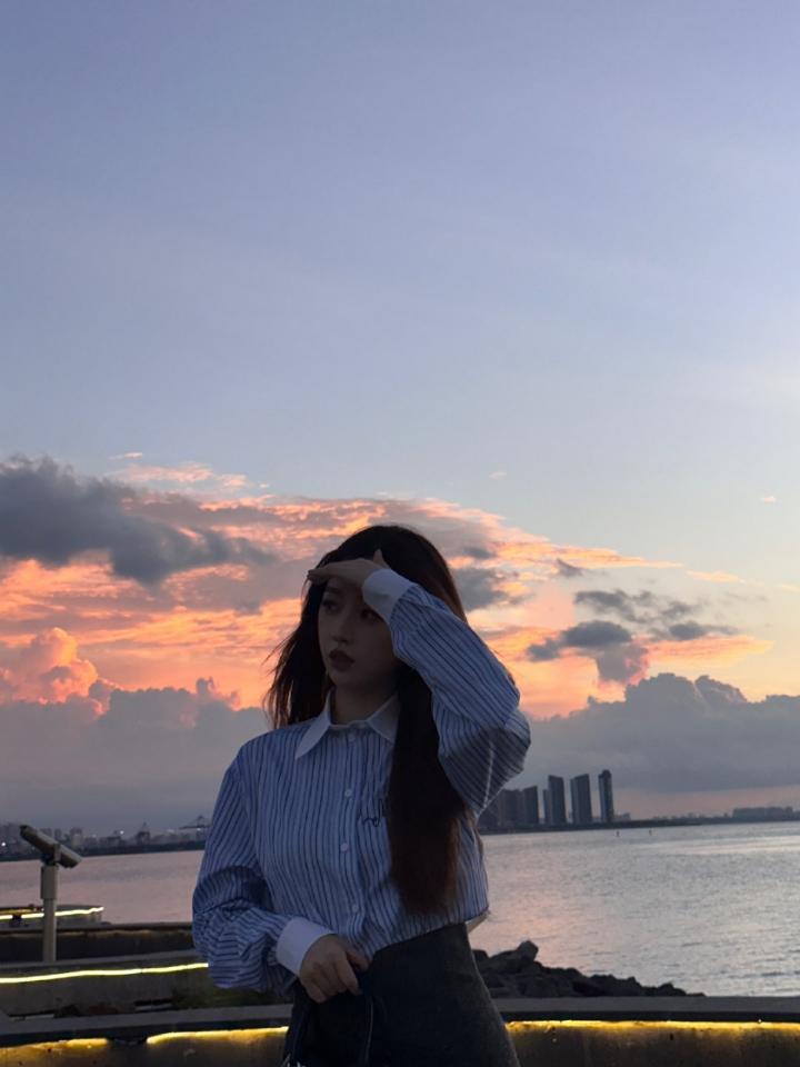 Esther书欣
