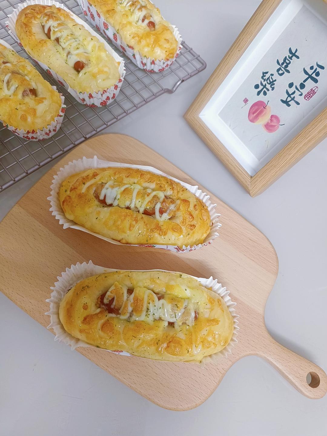 软fufu的经典肉松肠仔包