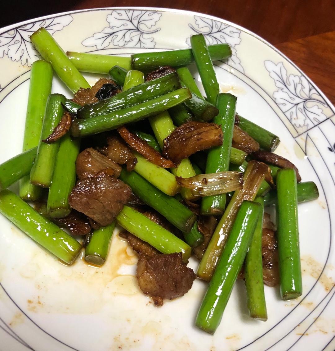 家常菜蒜薹炒肉（蒜苔炒肉）