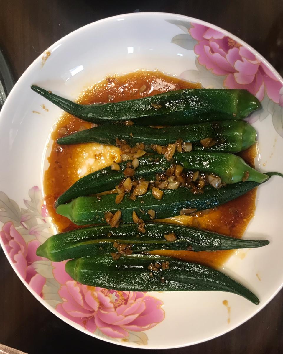 ‼️从此爱上秋葵‼️
白灼秋葵