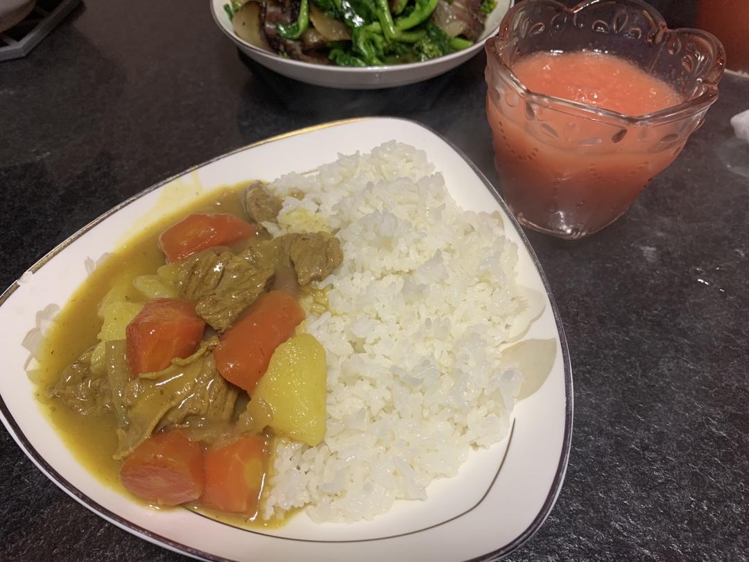 咖喱土豆烧牛肉