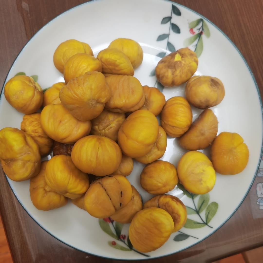 巧剥板栗皮的方法