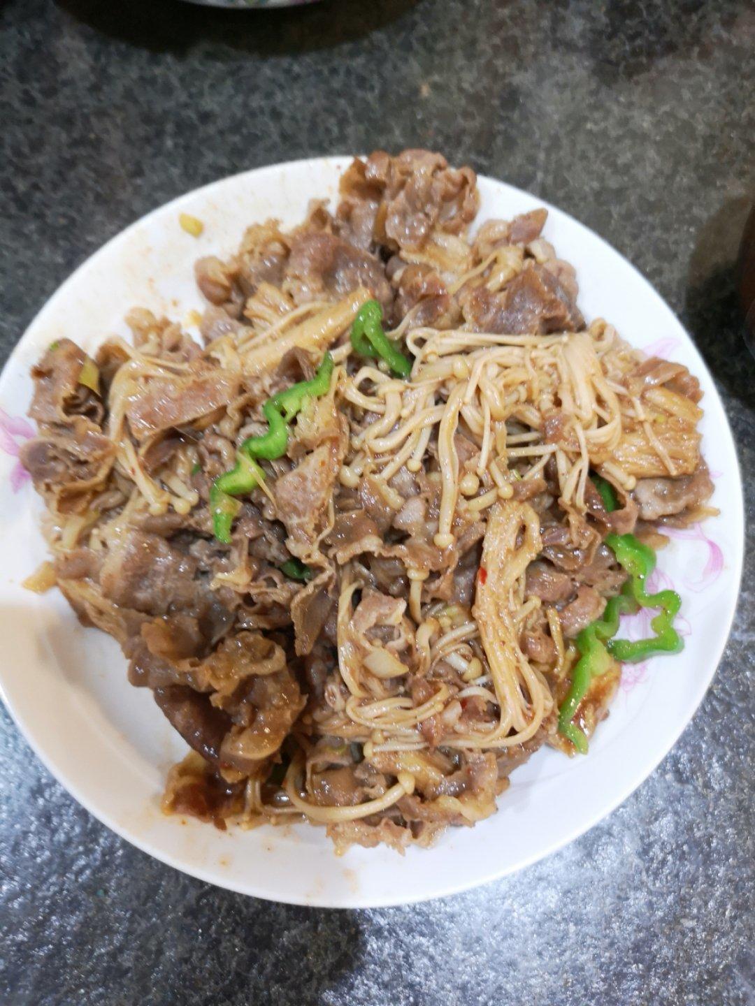 沙嗲酱金针菇炒肥牛