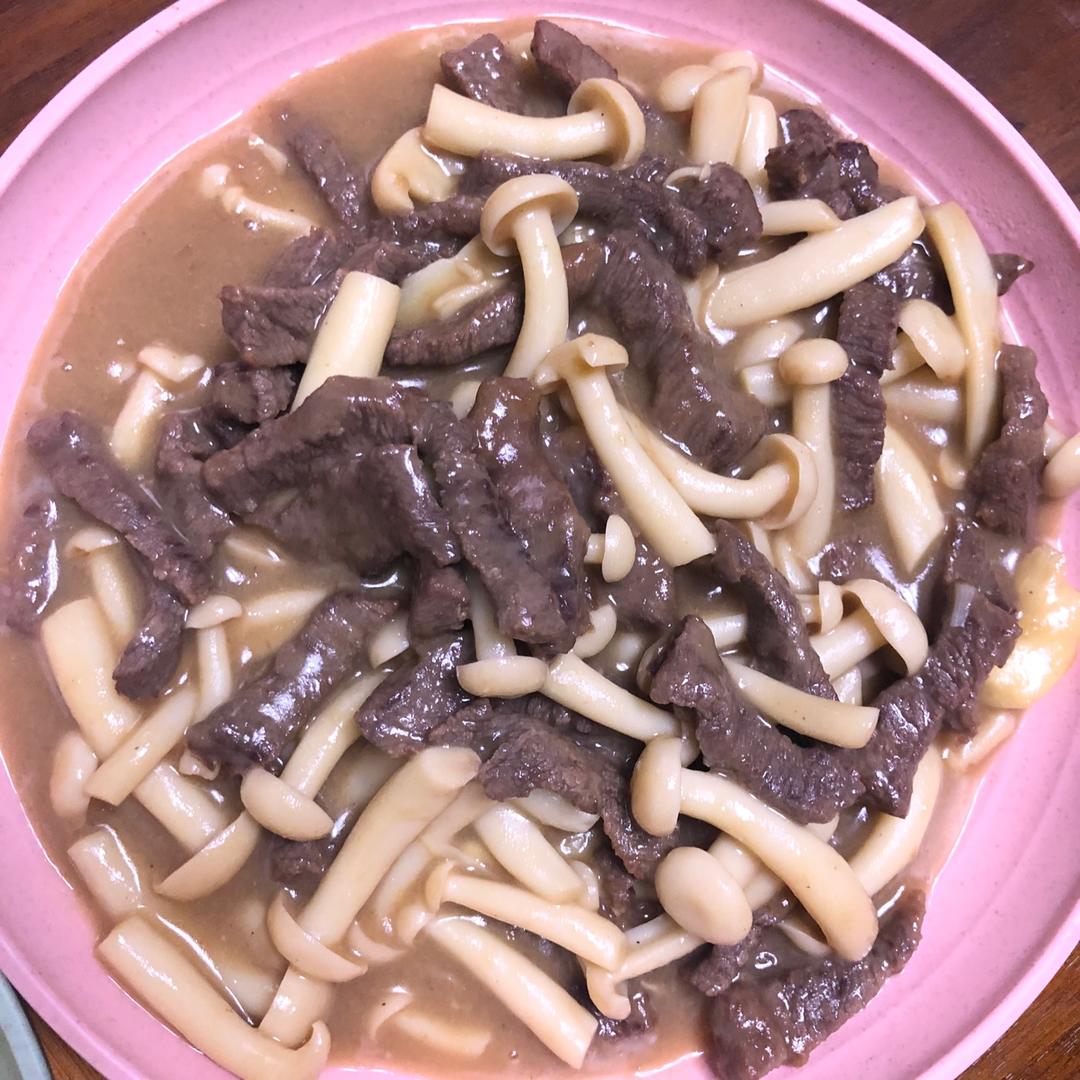 蚝汁海鲜菇炒牛柳