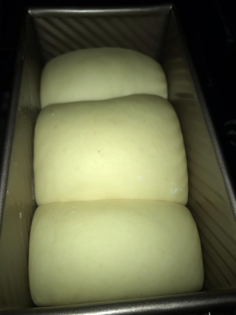 只需一次发酵的超软吐司（附面包机揉手套膜攻略）