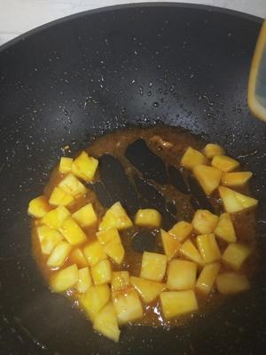 菠萝炒肉的做法 步骤9