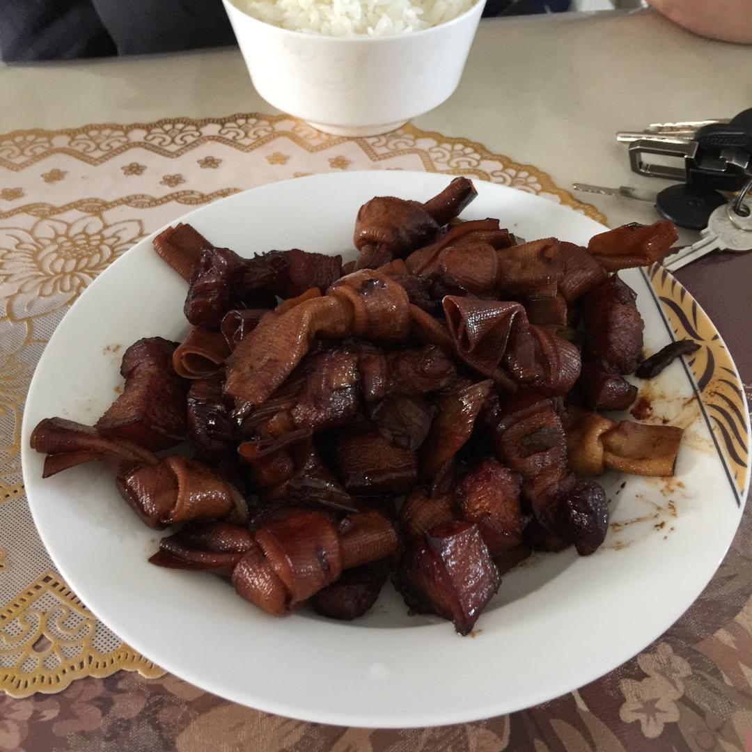 千张皮红烧肉