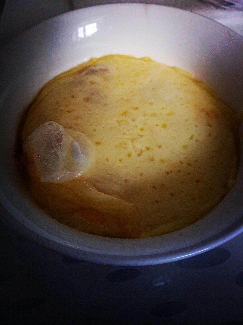 只需摆好材料去微波！惊艳全家的早餐端上桌：香肠奶酪烘蛋