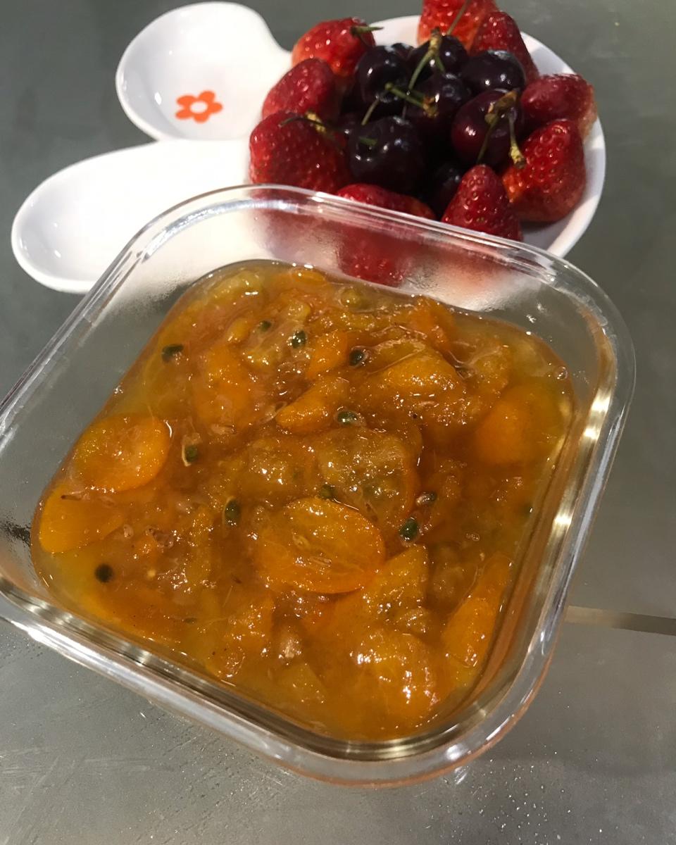 金桔酱润肺止咳化痰疗效好。金桔酱。