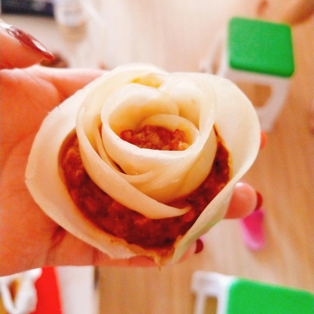 玫瑰花水煎饺