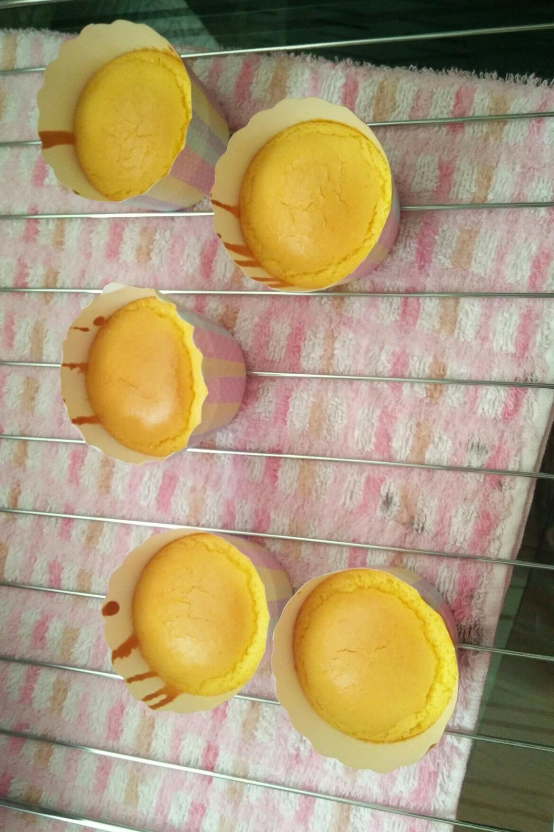 超软绵的蛋糕杯