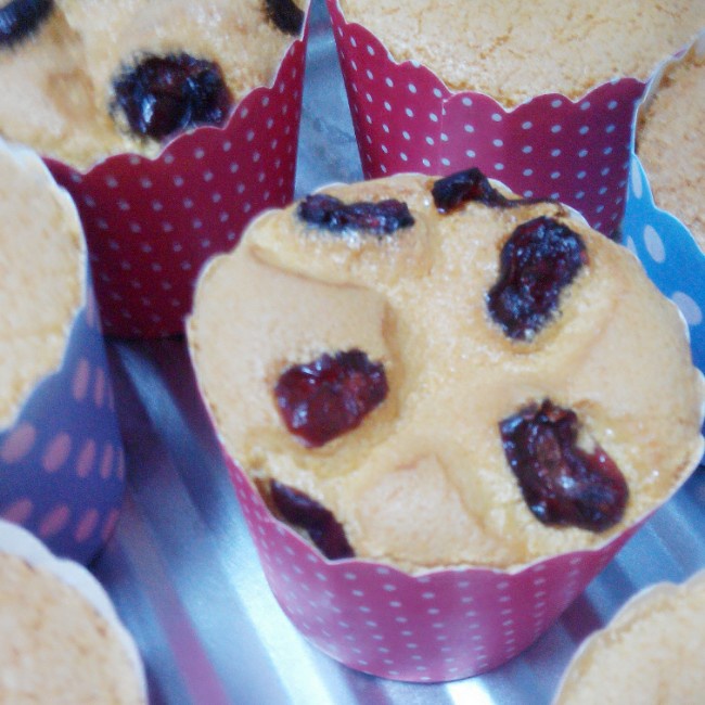 超简单完美戚风蛋糕（6寸2蛋）附打发、翻拌、脱模视频