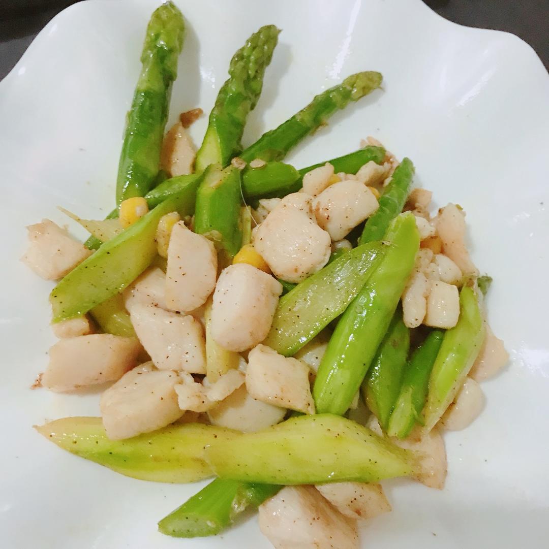 王阿璟做的黑椒芦笋鸡胸肉(一人食)