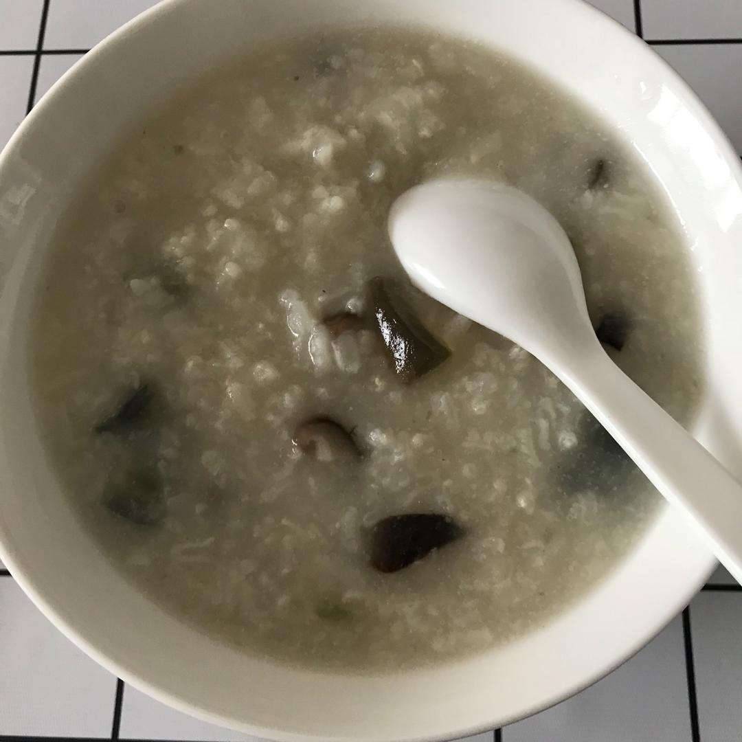 堂妈小厨——超好喝的皮蛋瘦肉粥