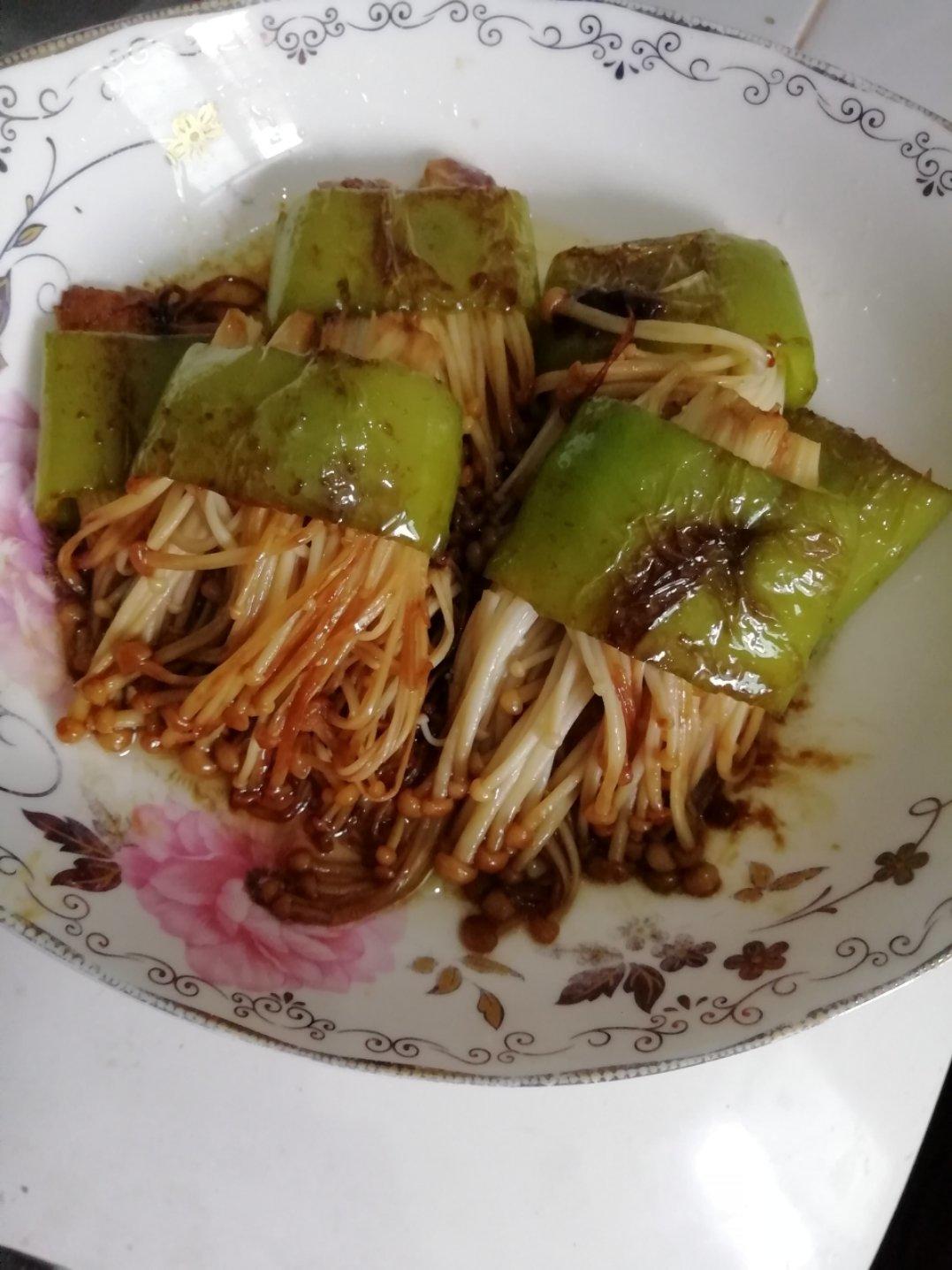 虎皮青椒金针菇酿