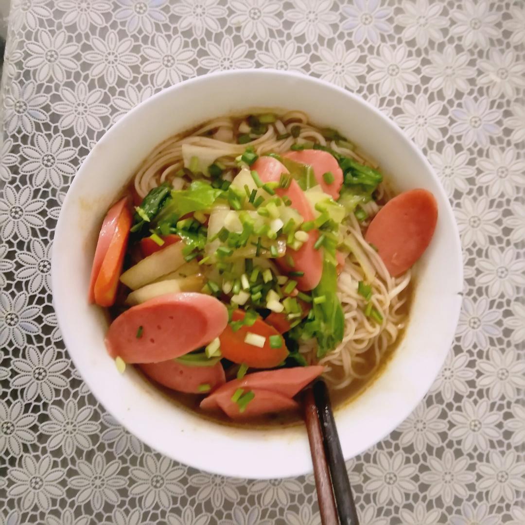 火腿香菇面