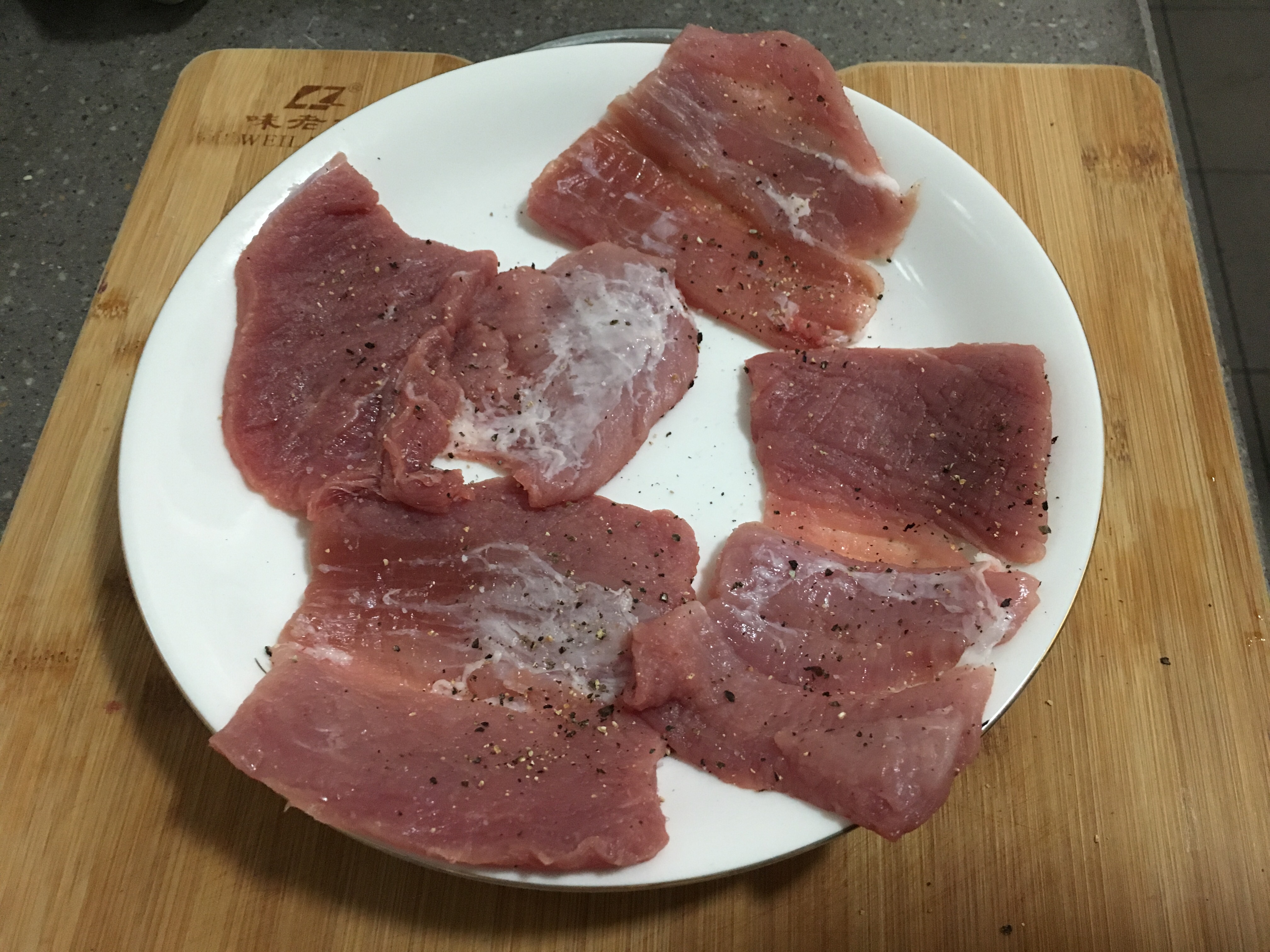 日式滑蛋厚切猪扒盖饭的做法 步骤2