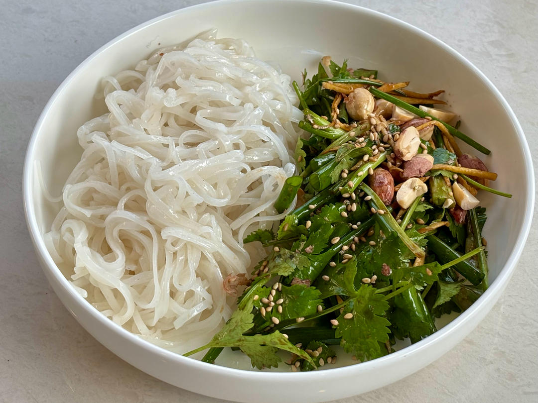 广府人的凉拌菜～生抽捞芫茜姜葱