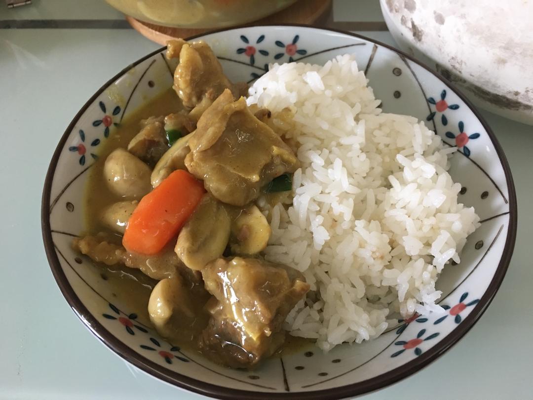 咖喱土豆炖牛腩