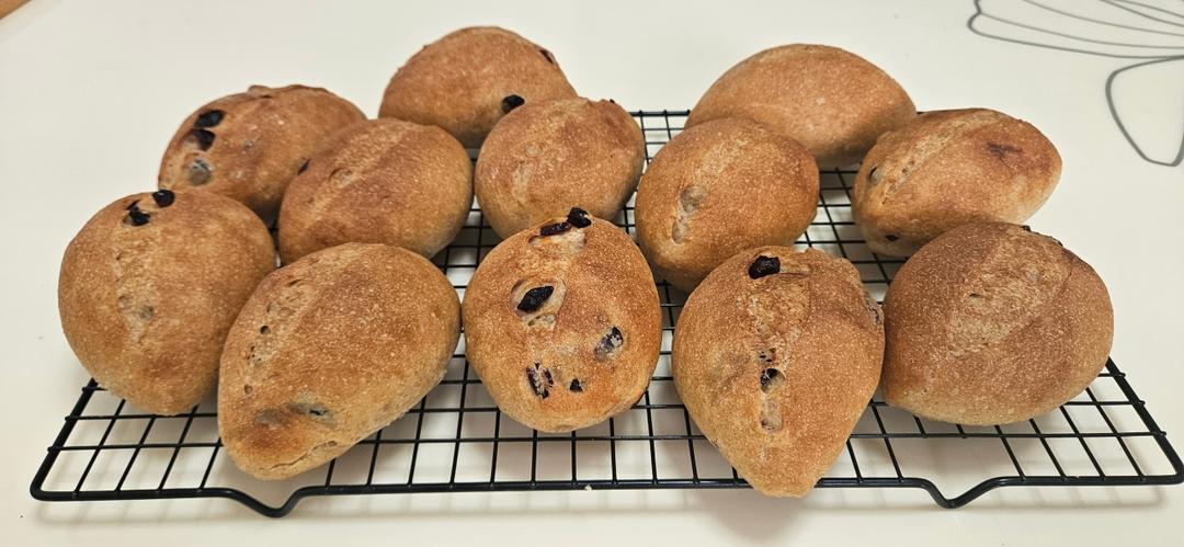 全麦蔓越莓软式欧包（免揉）