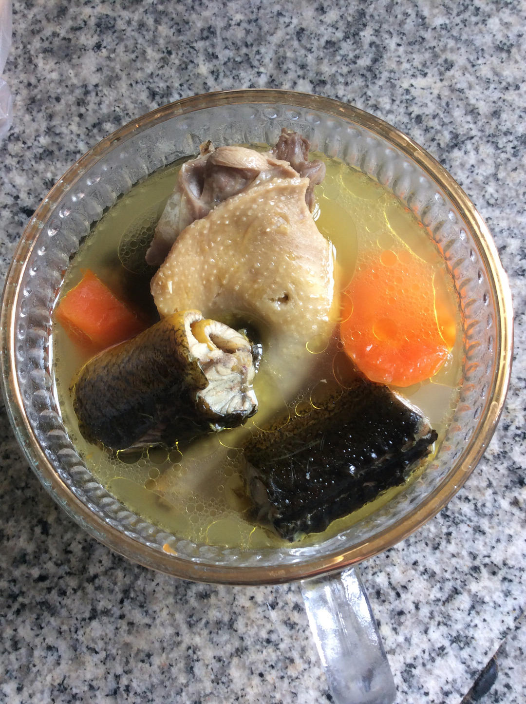 黄鳝鸽子汤