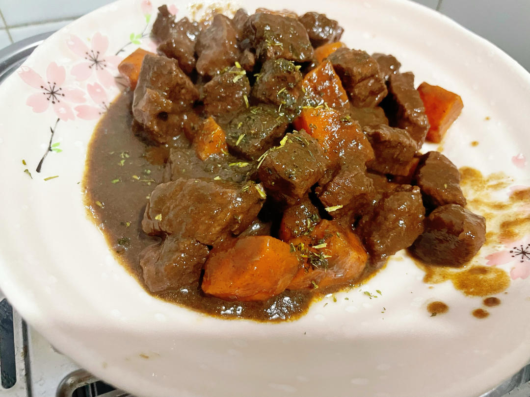 法式红酒炖牛肉