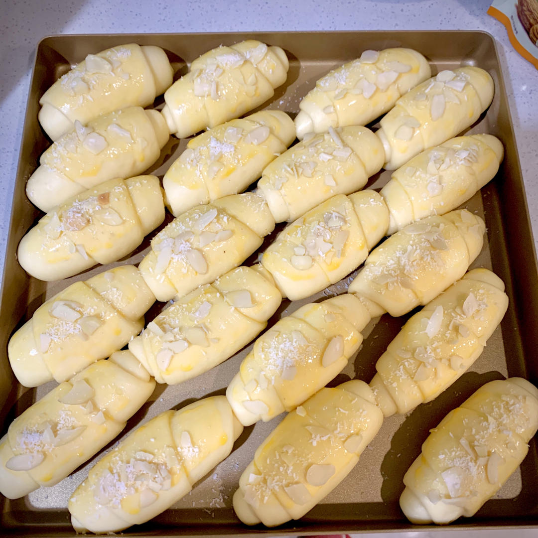 香草牛奶卷卷面包