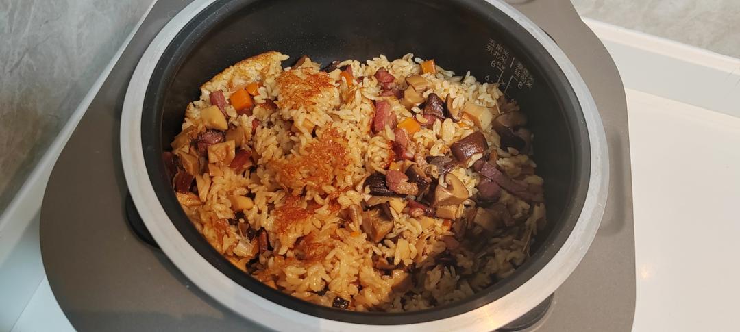 香菇腊肉饭
