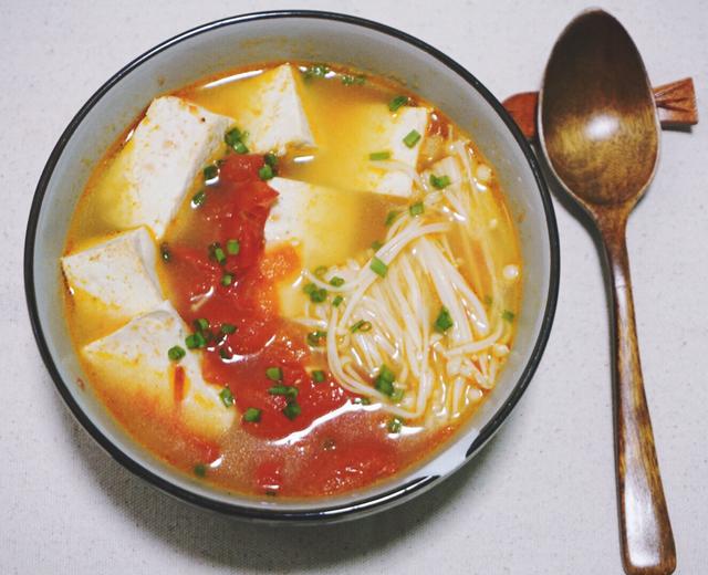 金针菇番茄豆腐汤的做法