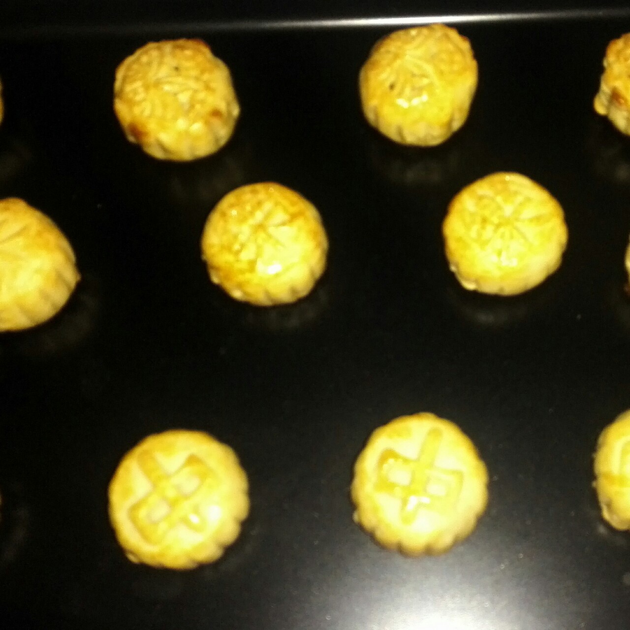 广式月饼——蛋黄莲蓉月饼