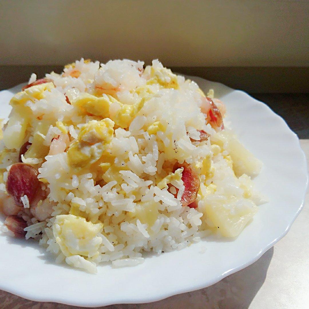 菠萝炒饭