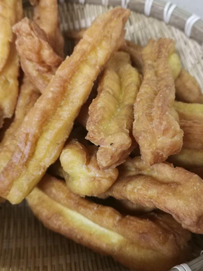 自制无泡打粉油条