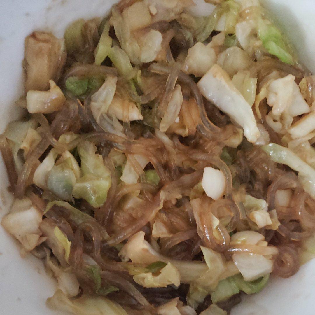 最近爱吃粉丝粉条～包菜炒粉丝