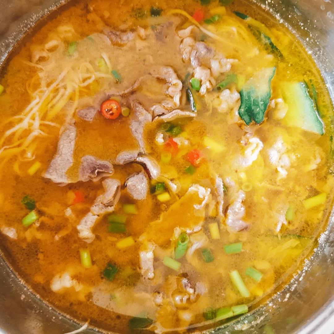 年夜饭必吃的酸汤肥牛