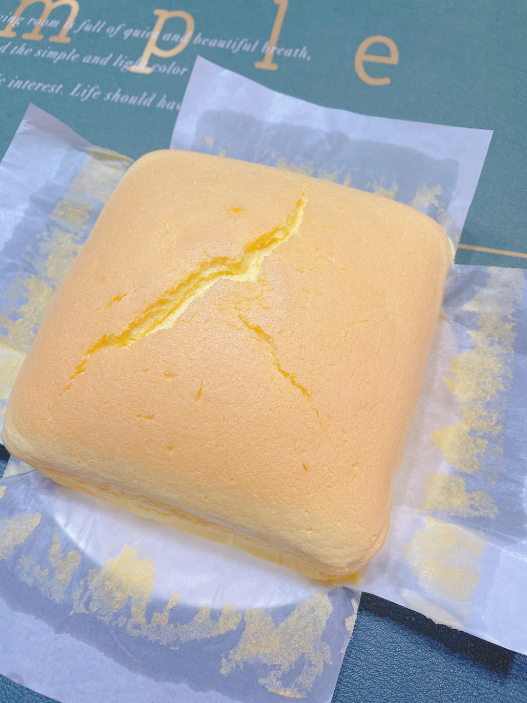 堪比柯基屁股
爆浆芝士🧀古早蛋糕